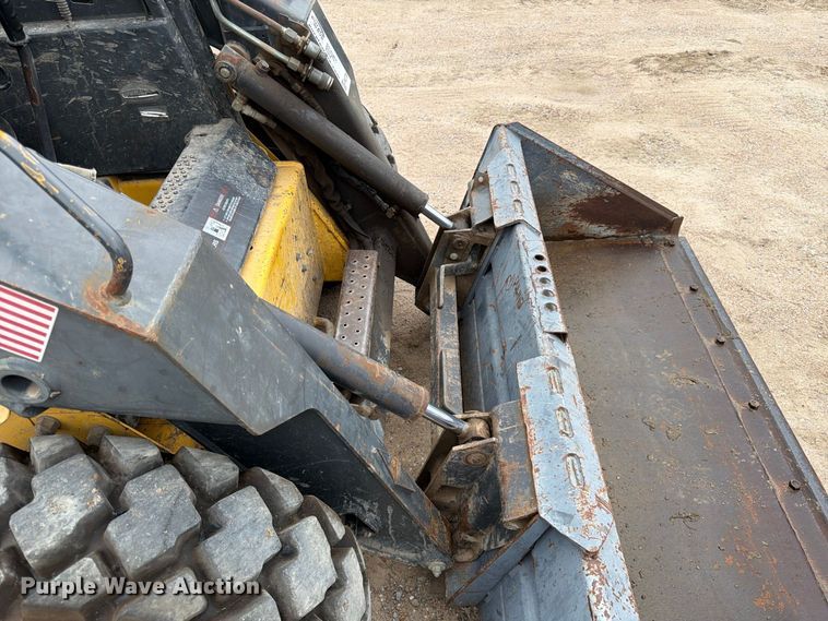 image for item FK3738 2003 New Holland LS170 