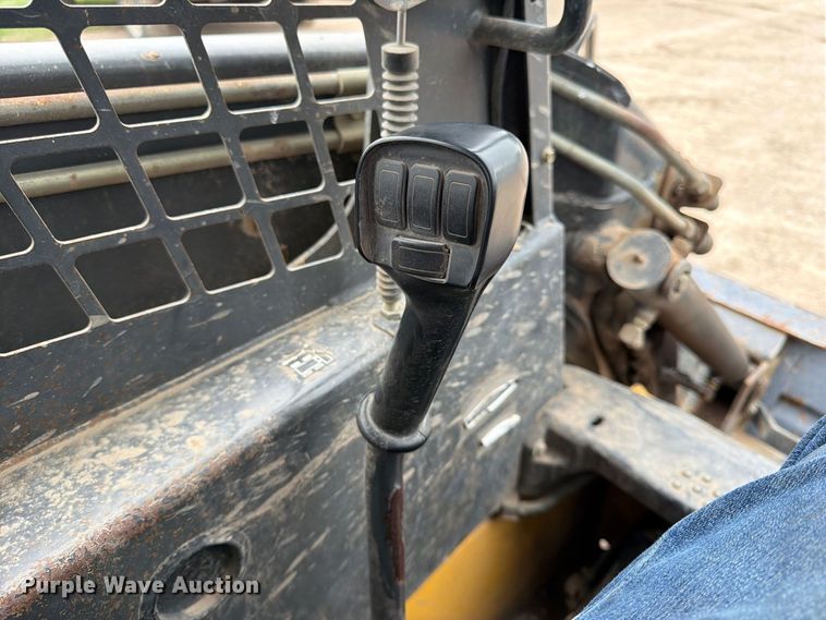 image for item FK3738 2003 New Holland LS170 