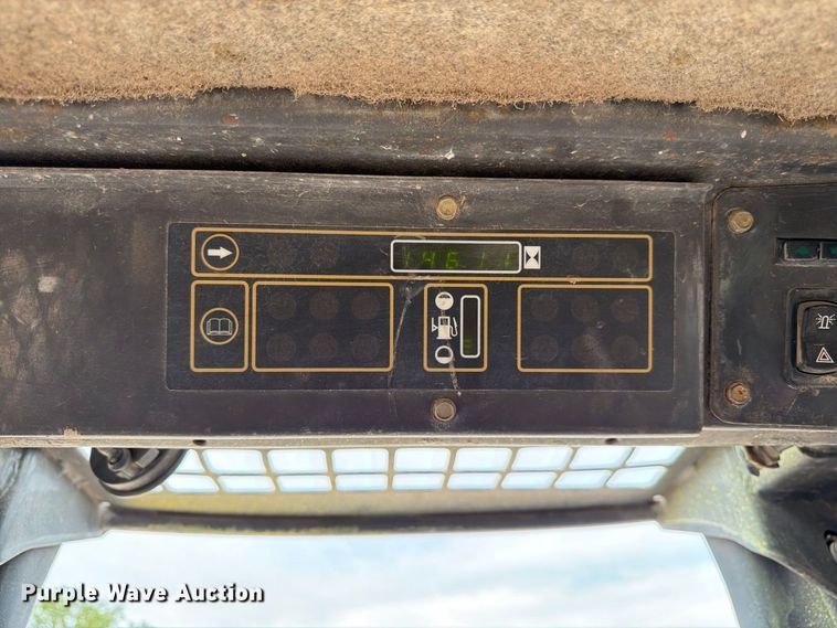 image for item FK3738 2003 New Holland LS170 