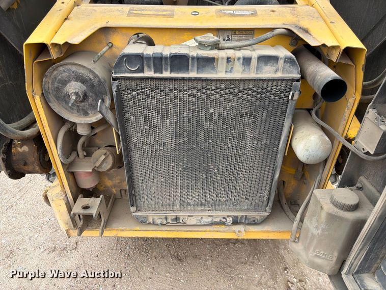 image for item FK3738 2003 New Holland LS170 