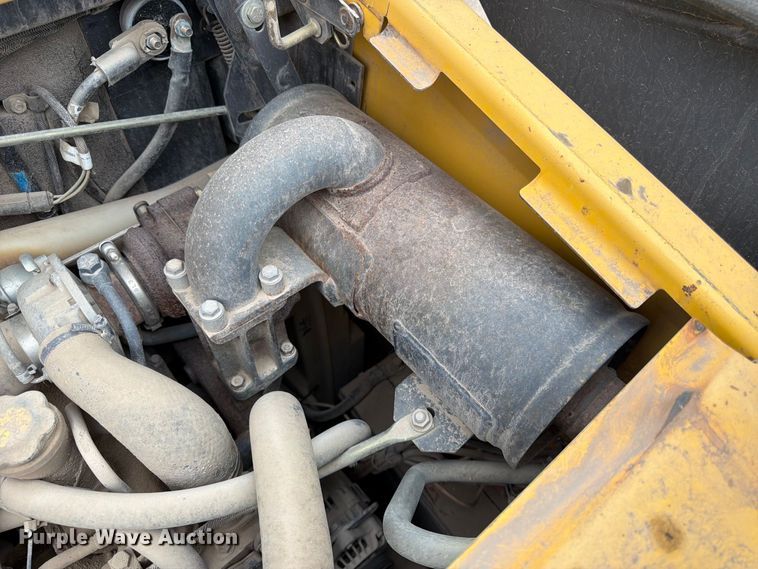 image for item FK3738 2003 New Holland LS170 