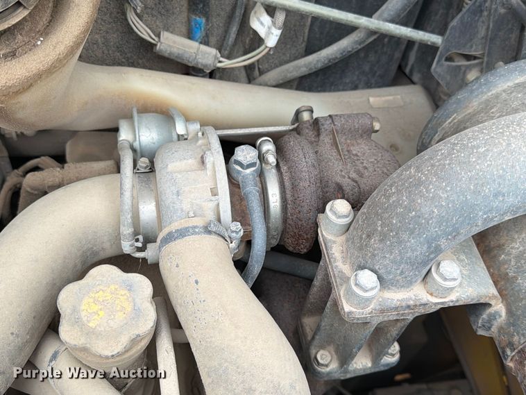 image for item FK3738 2003 New Holland LS170 