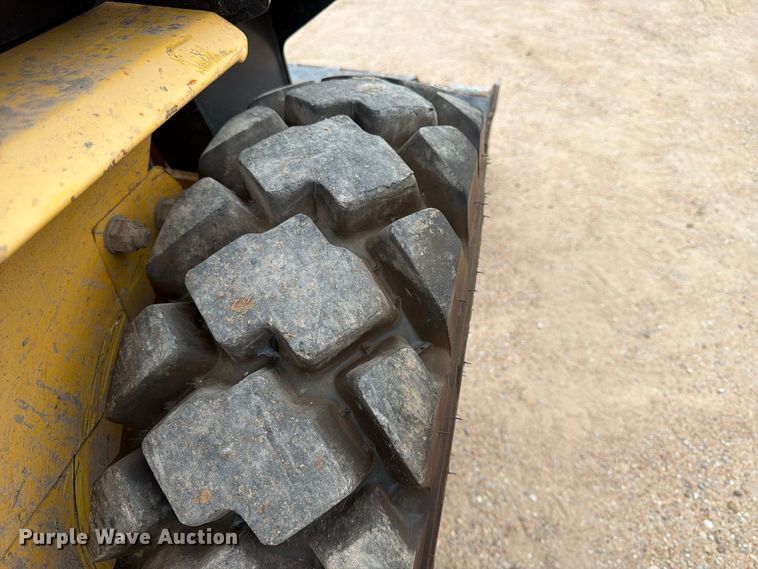 image for item FK3738 2003 New Holland LS170 