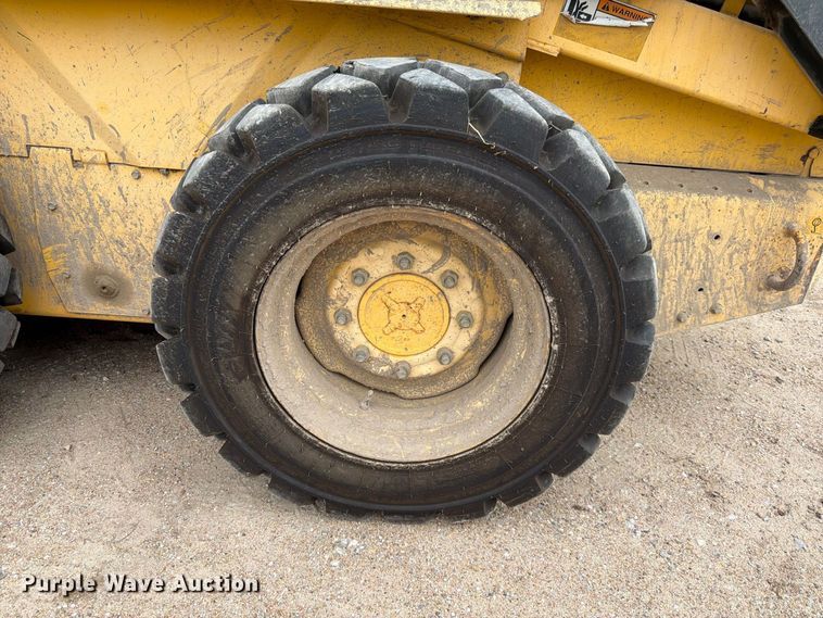 image for item FK3738 2003 New Holland LS170 