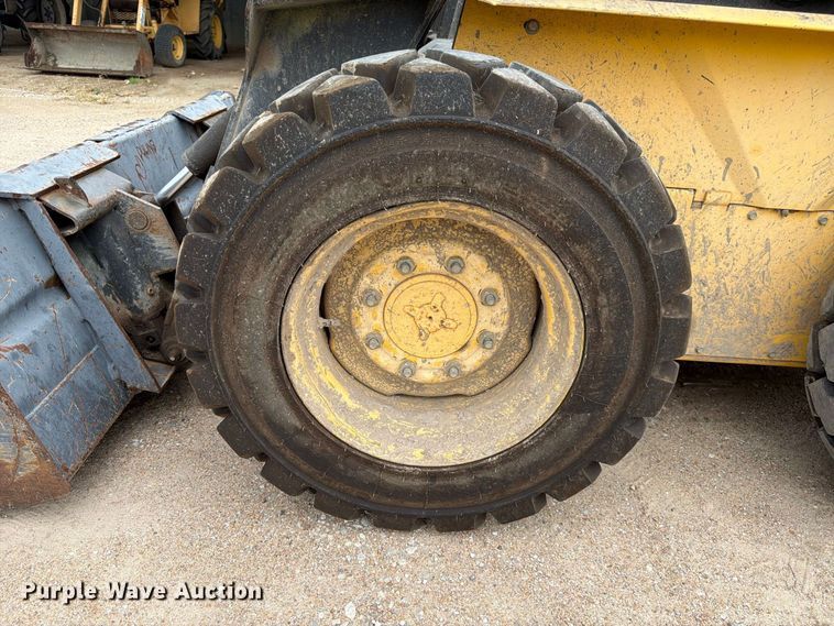 image for item FK3738 2003 New Holland LS170 