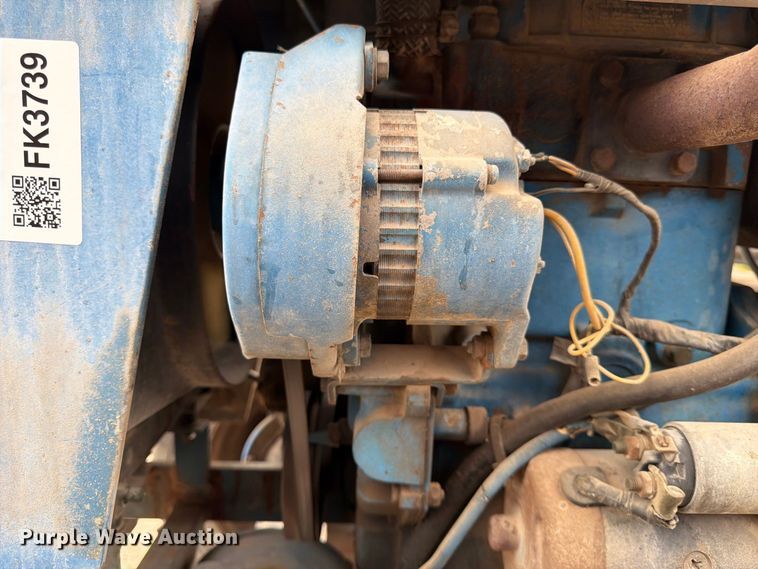 image for item FK3739 1982 Ford F-1700 tractor