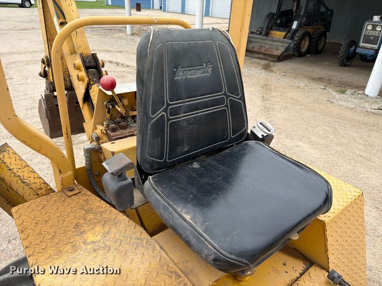 image for item FK3740 2001 Teramite T5C backhoe