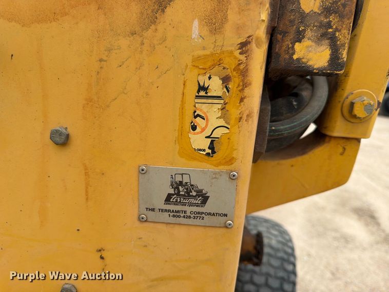 image for item FK3740 2001 Teramite T5C backhoe