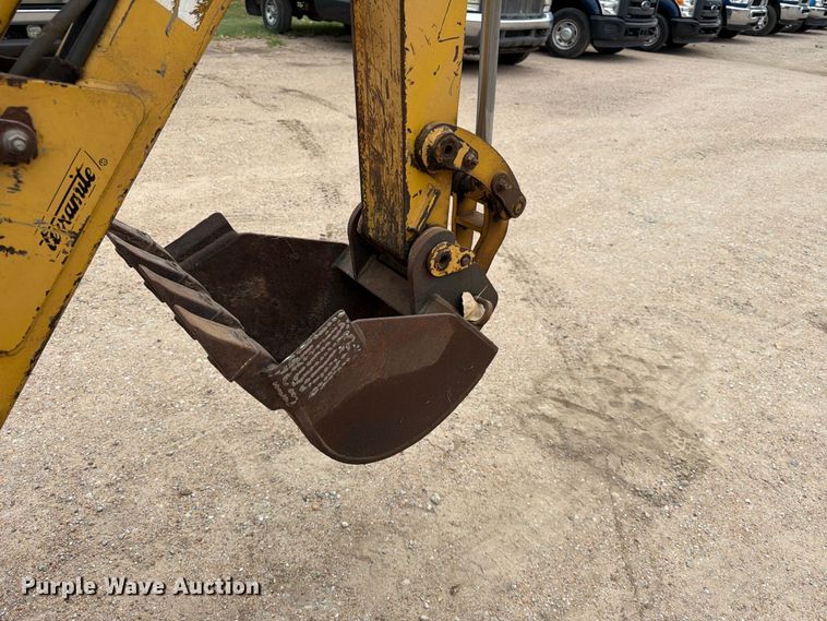 image for item FK3740 2001 Teramite T5C backhoe