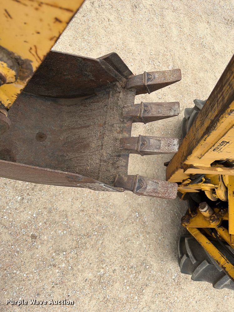 image for item FK3740 2001 Teramite T5C backhoe