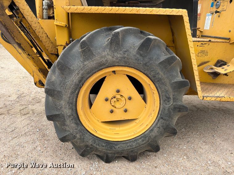 image for item FK3740 2001 Teramite T5C backhoe