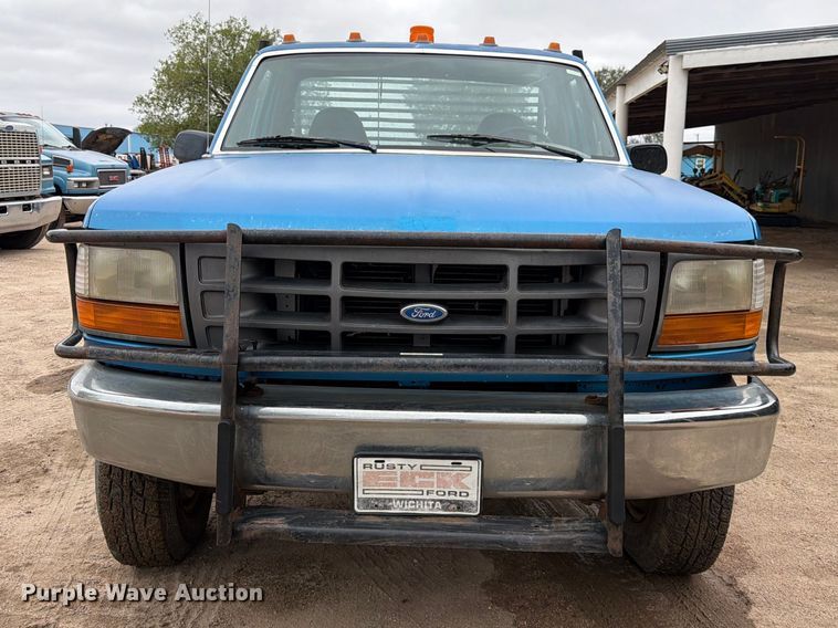 image for item FK3742 1995 Ford F350 flatbed pickup truck