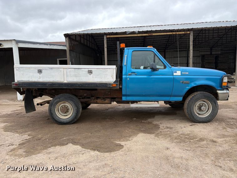 image for item FK3742 1995 Ford F350 flatbed pickup truck