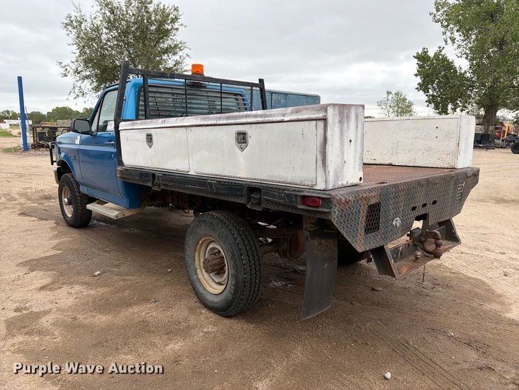 image for item FK3742 1995 Ford F350 flatbed pickup truck