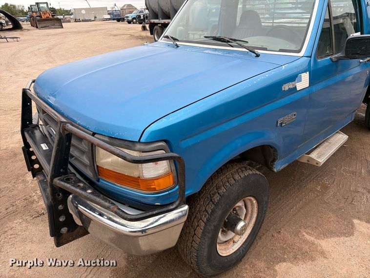 image for item FK3742 1995 Ford F350 flatbed pickup truck