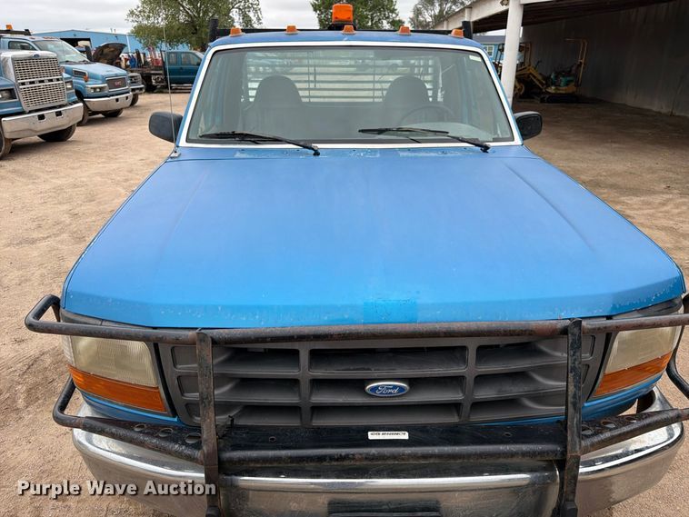 image for item FK3742 1995 Ford F350 flatbed pickup truck