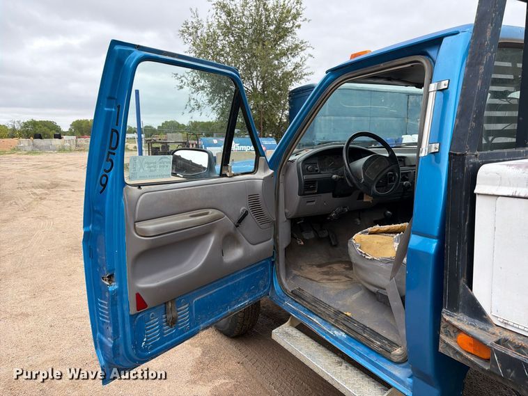 image for item FK3742 1995 Ford F350 flatbed pickup truck