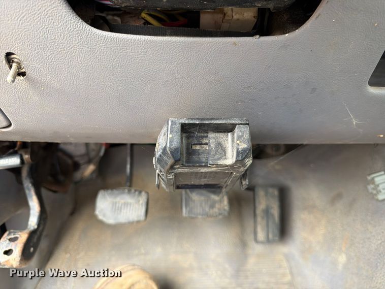 image for item FK3742 1995 Ford F350 flatbed pickup truck