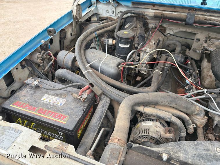 image for item FK3742 1995 Ford F350 flatbed pickup truck
