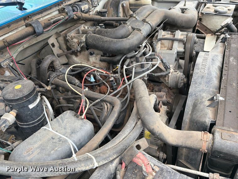 image for item FK3742 1995 Ford F350 flatbed pickup truck