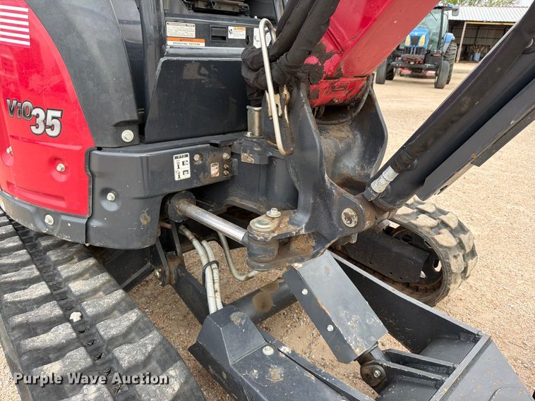 image for item FK3743 2021 Yanmar VIO35-6A mini excavator