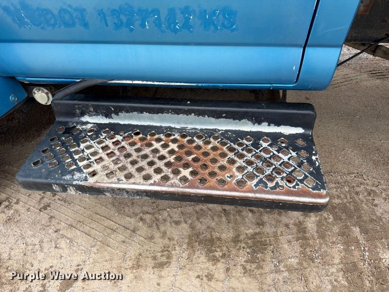 image for item FK3746 2005 GMC C4500 dump flatbed truck
