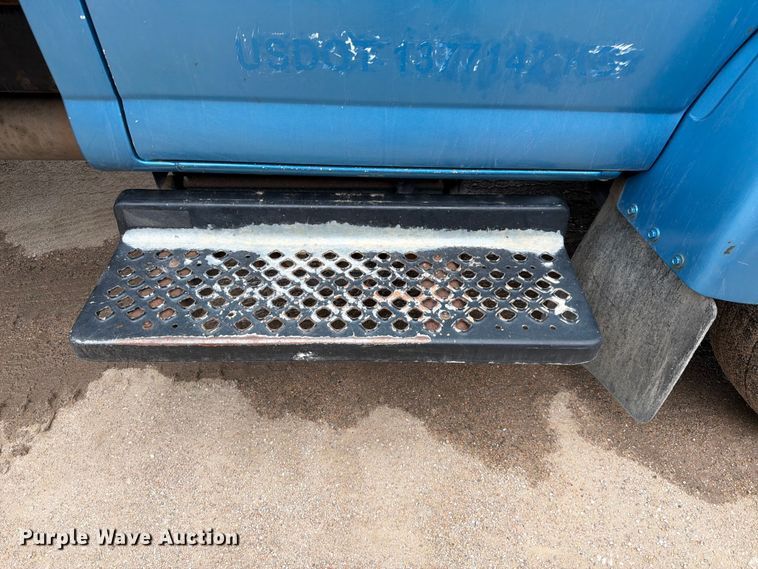 image for item FK3746 2005 GMC C4500 dump flatbed truck