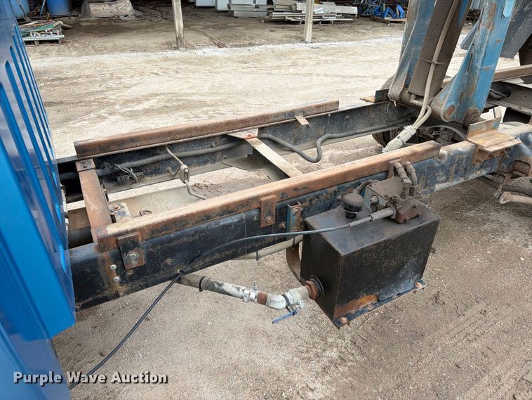 image for item FK3746 2005 GMC C4500 dump flatbed truck