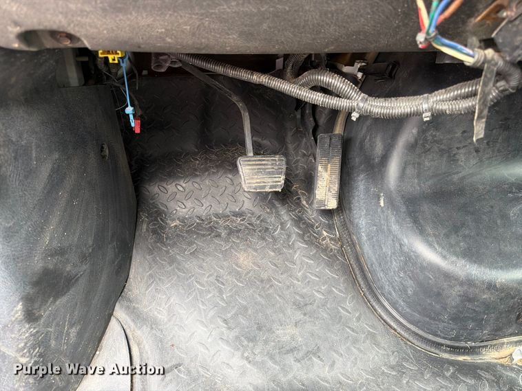 image for item FK3746 2005 GMC C4500 dump flatbed truck