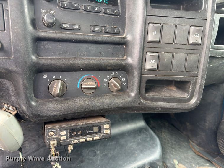 image for item FK3746 2005 GMC C4500 dump flatbed truck