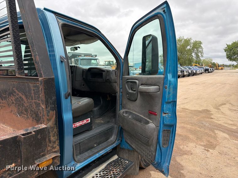 image for item FK3746 2005 GMC C4500 dump flatbed truck