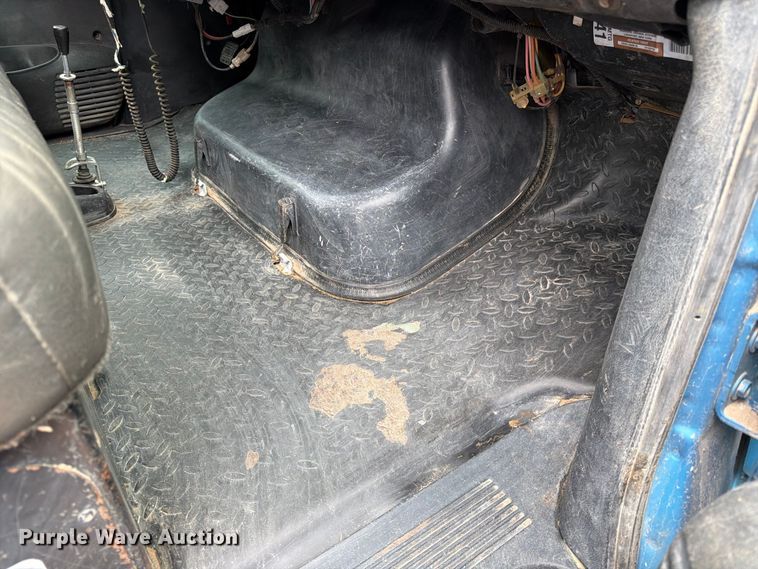 image for item FK3746 2005 GMC C4500 dump flatbed truck