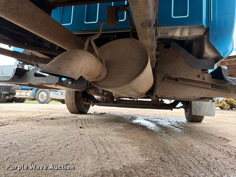 image for item FK3746 2005 GMC C4500 dump flatbed truck