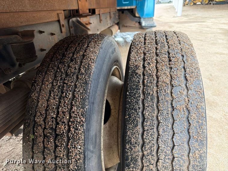 image for item FK3746 2005 GMC C4500 dump flatbed truck