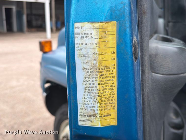 image for item FK3746 2005 GMC C4500 dump flatbed truck