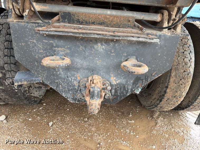 image for item FK3747 1986 Ford LTL 9000 dump truck