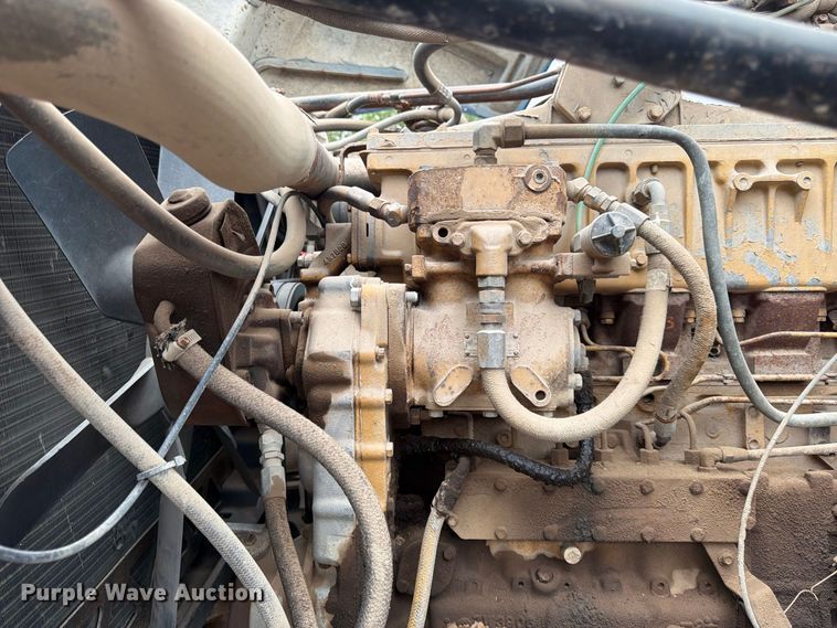 image for item FK3747 1986 Ford LTL 9000 dump truck
