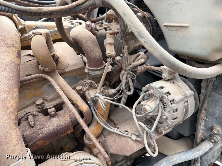 image for item FK3747 1986 Ford LTL 9000 dump truck