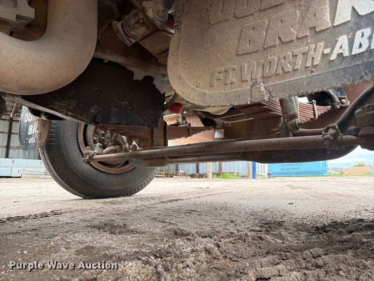 image for item FK3747 1986 Ford LTL 9000 dump truck