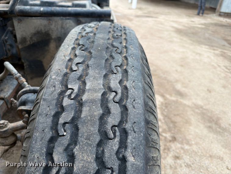image for item FK3747 1986 Ford LTL 9000 dump truck