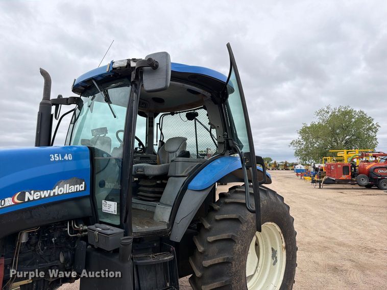 image for item FK3748 2004 New Holland TS100A Plus 