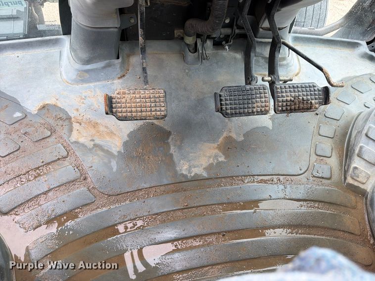 image for item FK3748 2004 New Holland TS100A Plus 