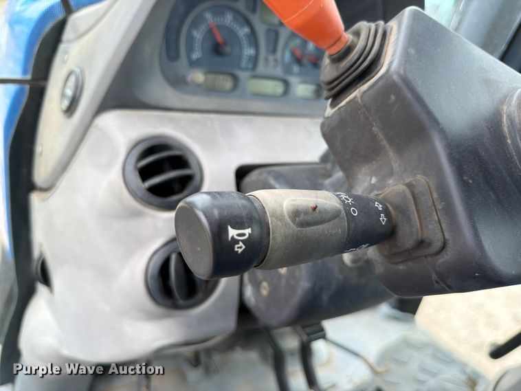 image for item FK3748 2004 New Holland TS100A Plus 