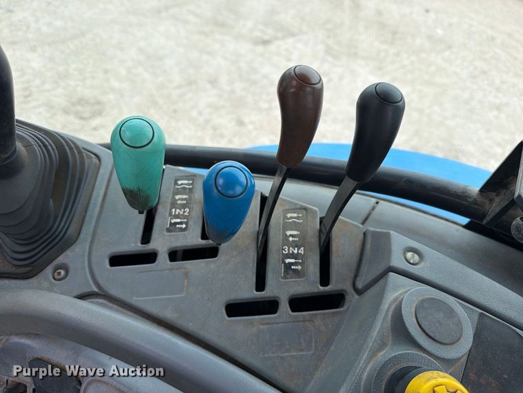 image for item FK3748 2004 New Holland TS100A Plus 