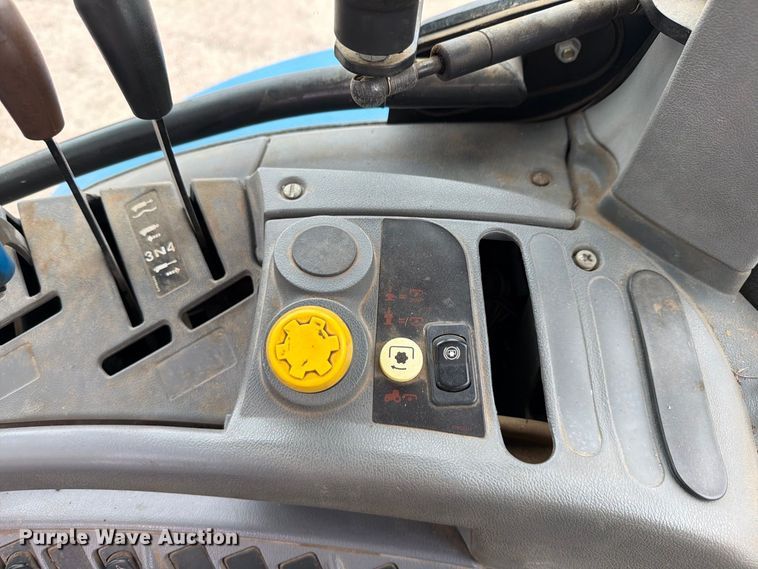 image for item FK3748 2004 New Holland TS100A Plus 