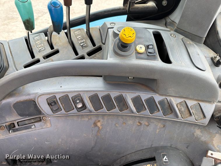 image for item FK3748 2004 New Holland TS100A Plus 