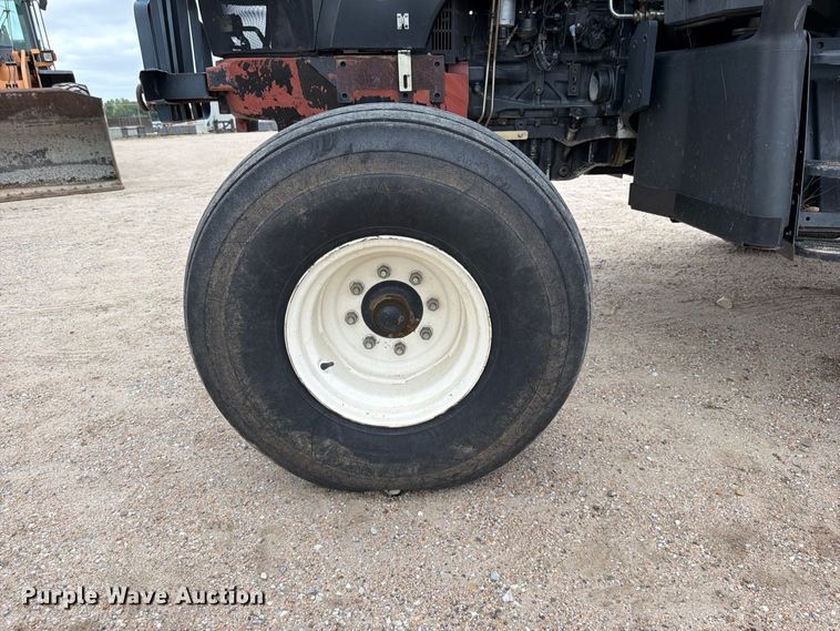 image for item FK3748 2004 New Holland TS100A Plus 