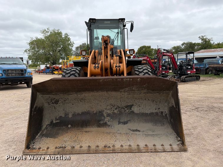 image for item FK3750 2011 Case 821F wheel loader