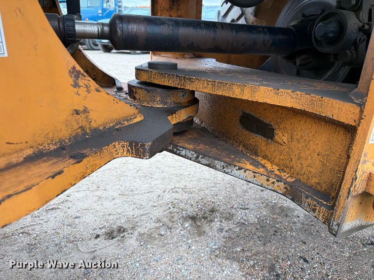 image for item FK3750 2011 Case 821F wheel loader
