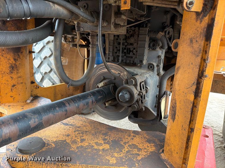 image for item FK3750 2011 Case 821F wheel loader